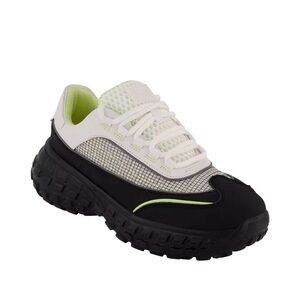 NEW Men's DKNY Mixed Media Low Top Lightweight Sole Trekking Sneakers size 10